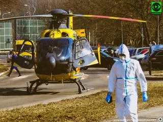 Karetka i śmigłowiec wezwane do zakażonej 83-latki