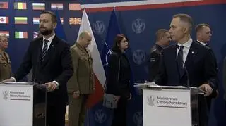 Konferencja szefa MON Władysława Kosiniaka-Kamysza. Zaczynają się "pytania o charakterze politycznym", eksperci opuszczają salę