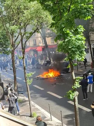 Akty wandalizmu w czasie demonstracji w Paryżu