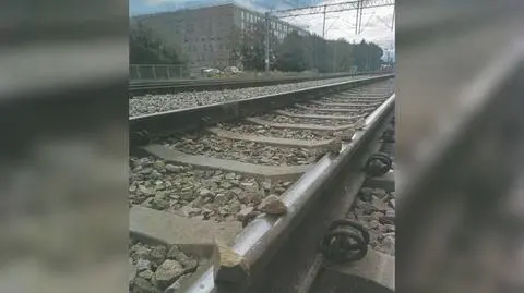 Nastolatkowie kładli kamienie na torach między stacjami Kraków Główny i Kraków Mydlniki