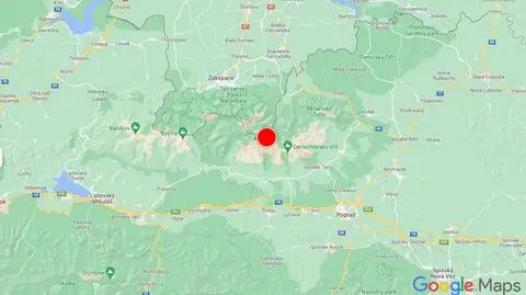 Taternik złamał nogę w rejonie Rysów, potrzebował pomocy ratowników