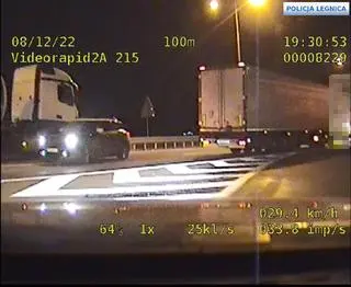 Kierującą mini cooperem ukarano mandatem w wysokości 2 tysięcy złotych