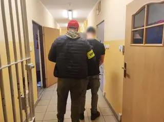 Czterem osobom postawiono zarzuty