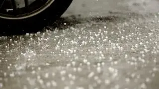 Z nieba może spaść krupa śnieżna