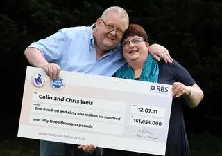 Colin Weir i jego żona Christine z wygraną w EuroMillions.