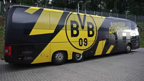 Trzy punkty na boisku, karne na parkingu. Borussia wraca z mandatem