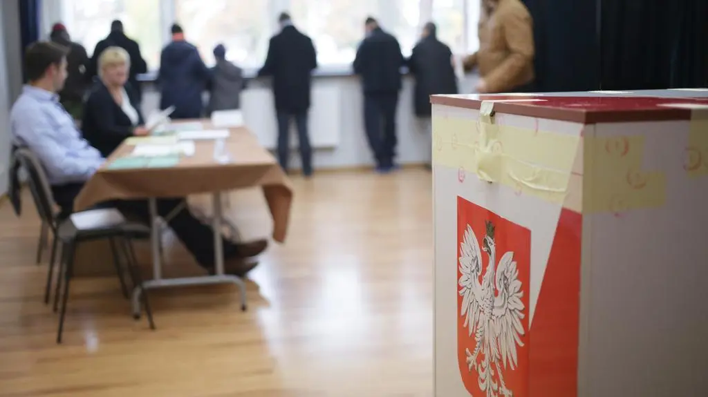 PKW poda dziś które partie przekroczyły próg wyborczy