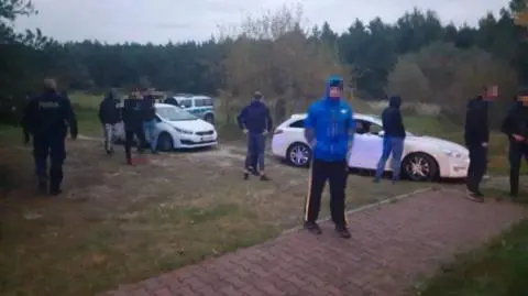 Pięćdziesięciu mężczyzn z kibolskiej "bojówki" i ustawka, do której nie doszło