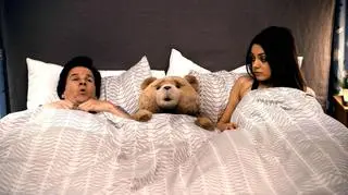 Mark Wahlberg, Ted i Mila Kunis