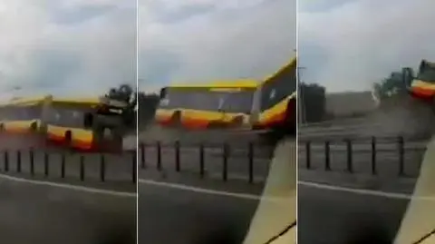 Wypadek na S8: zanim autobus spadł z wiaduktu, mógł zderzyć się z ciężarówką. Jej kierowca został przesłuchany