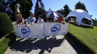 Ekipa TVN 24 w programie "Wstajesz i wakacje"