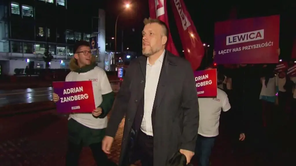 Adrian Zandberg będzie reprezentował Lewicę podczas debaty w TVN24