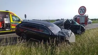 
Zderzenie dwóch samochodów. Nie żyje 21-latek