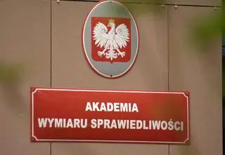 Ma "najlepsze nogi na wydziale", a "do tego" jest inteligentna
