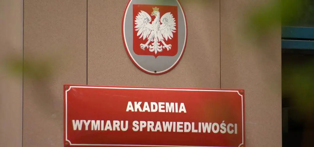 Ma "najlepsze nogi na wydziale", a "do tego" jest inteligentna