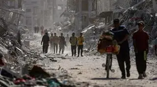 Życie wraca do miasta Gaza