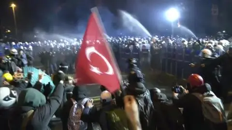 Protest w Stambule. Policja użyła gazu pieprzowego. Nagranie 