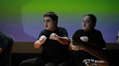 "Wyjątkowa Królewna Śnieżka - bajka inaczej" autorstwa AudioTeatr oraz Środowiskowego Domu Samopomocy w Podkowie Leśnej  