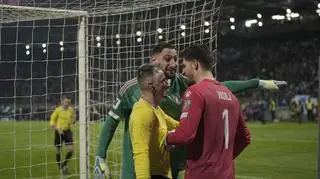 "Bohater z cienia". Chłopiec od podawania piłek pomógł wyeliminować Włochów