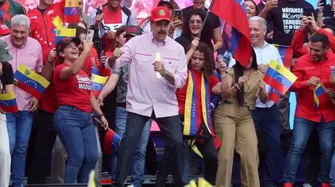 Nicolas Maduro w trakcie wiecu w Caracas w Wenezueli