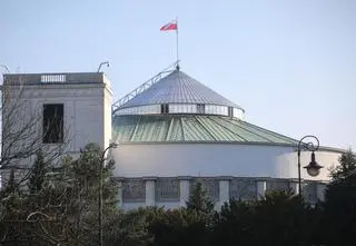 Najnowszy sondaż partyjny. Bardzo duży wzrost jednej partii