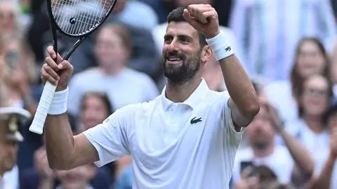 Jubileuszowa wygrana. Djoković wśród legend Wimbledonu 