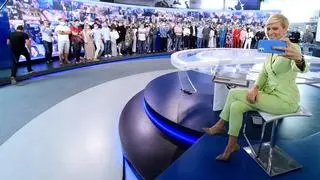 "Zdjęcie rodzinne". Na pierwszym planie Anita Werner