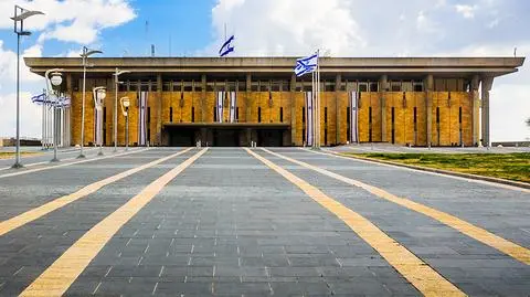 Delegacja rządowa leci do Izraela