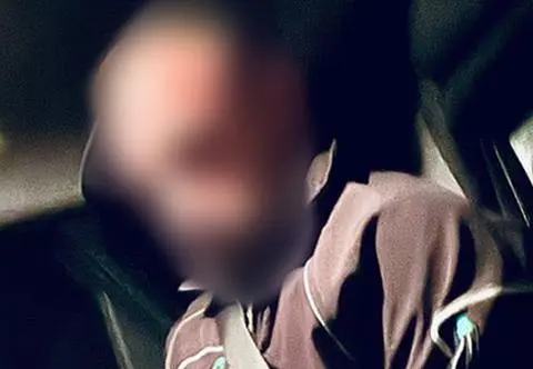 Ciało leżało w wannie przez ponad pół roku. Pozbawione wnętrzności  