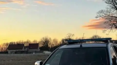 Dziecko ugrzęzło w mule