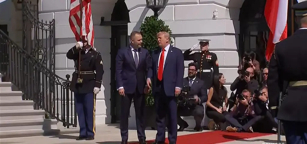 Nawrocki już u Trumpa. Oglądaj w TVN24 i TVN24+