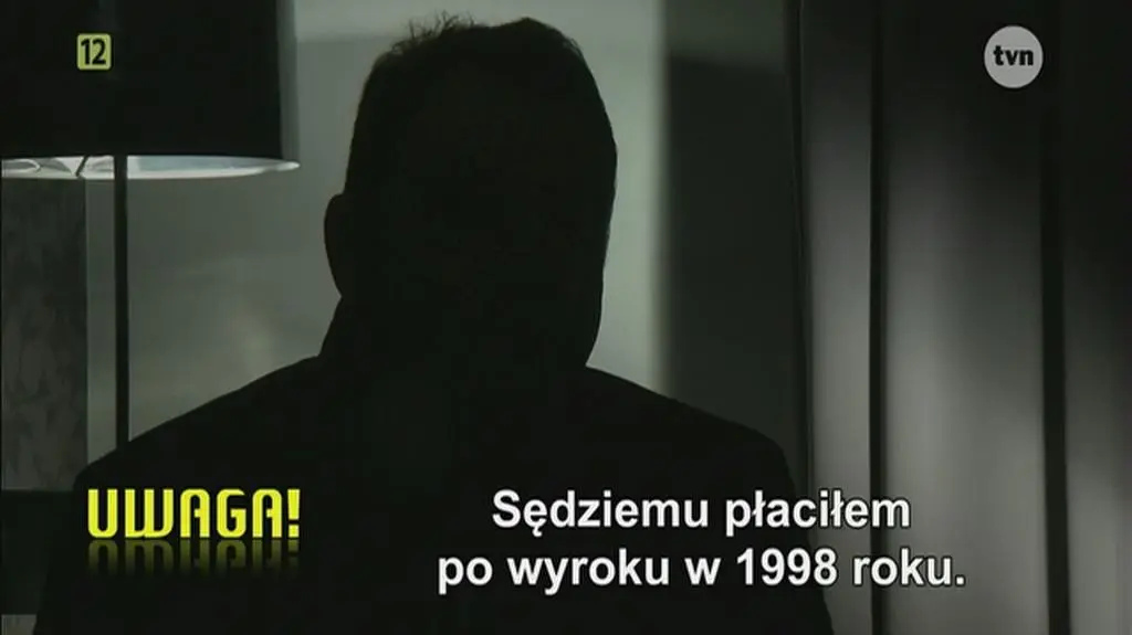 "On po prostu z sądu zrobił sobie prywatną inicjatywę". Oskarżony sędzia wciąż pobiera pensję
