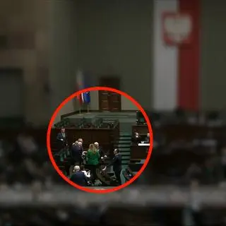 29 2000 w kuluarach cl-0010