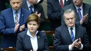 Piłeczka po stronie rządzących