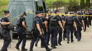 Akcja poszukiwania 57-latka podejrzewanego po podwójne morderstwo
