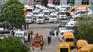 Służby na miejscu wybuchu, do którego doszło w kopalni węgla w prowincji Shanxi