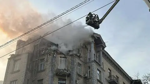 Zniszczenia po rosyjskim ataku przy użyciu dronów