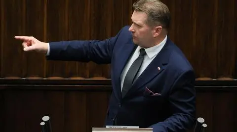 Dostały pieniądze z programów ministra Czarnka. Teraz instytucje kościelne zwracają miliony złotych