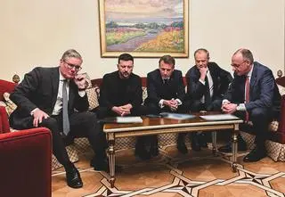 Pięciu przywódców przy jednym stole. Zadzwonili do Trumpa