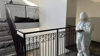 Działania policji na miejscu pożaru w Ząbkach