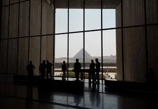 Ramzes wita turystów, a Sisi świat. Egipt prezentuje nową wizytówkę