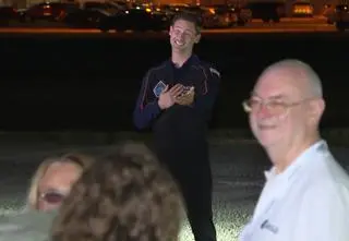 Pożegnanie Sławosza Uznańskiego-Wiśniewskiego z bliskimi. Wzruszające nagranie