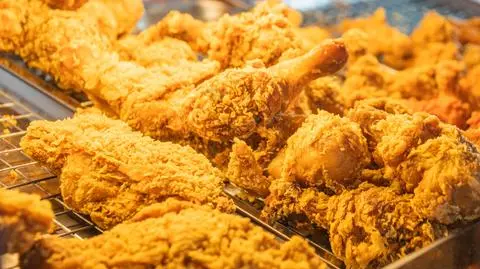 Pomodlili się i podpalili KFC