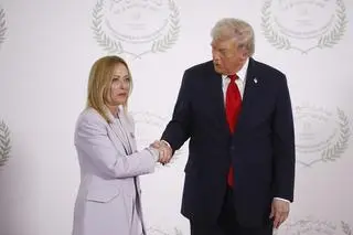 Giorgia Meloni i Donald Trump w Szarm el-Szejk (13.10.2025)