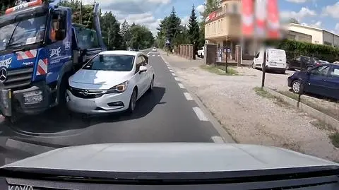 "Odbił się od śmieciarki i całą siłą uderzył we mnie"