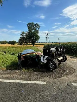 Zderzenie aut, trzy osoby w szpitalu