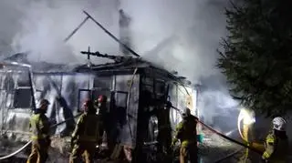 Palił się drewniany dom