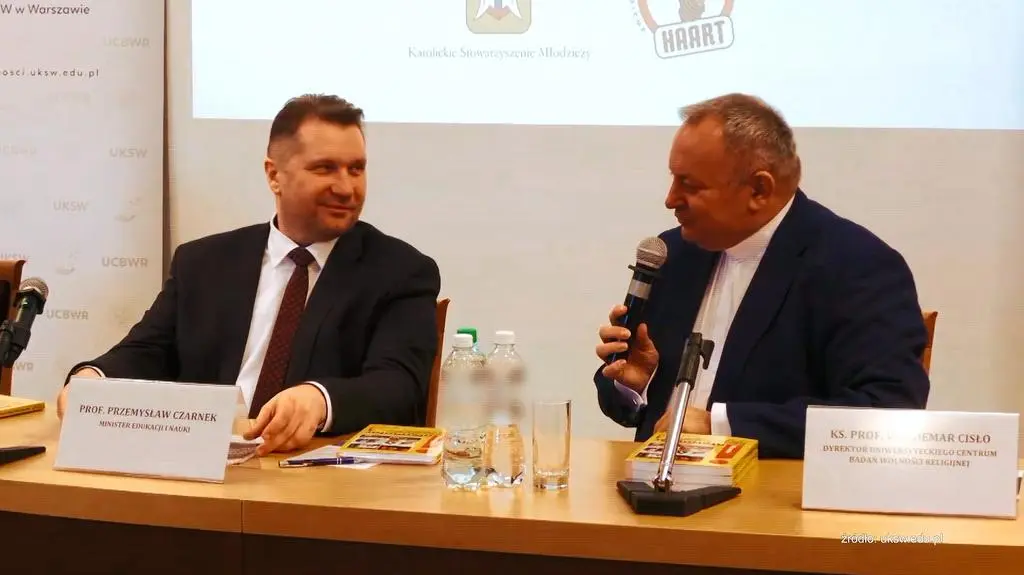 Czarnek i ks. Cisło
