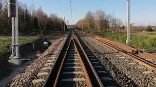 Pijany maszynista przejechał na czerwonym świetle semafora