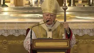 Katedra na Wawelu. Abp Marek Jędraszewski odprawił mszę świętą za Ojczyznę